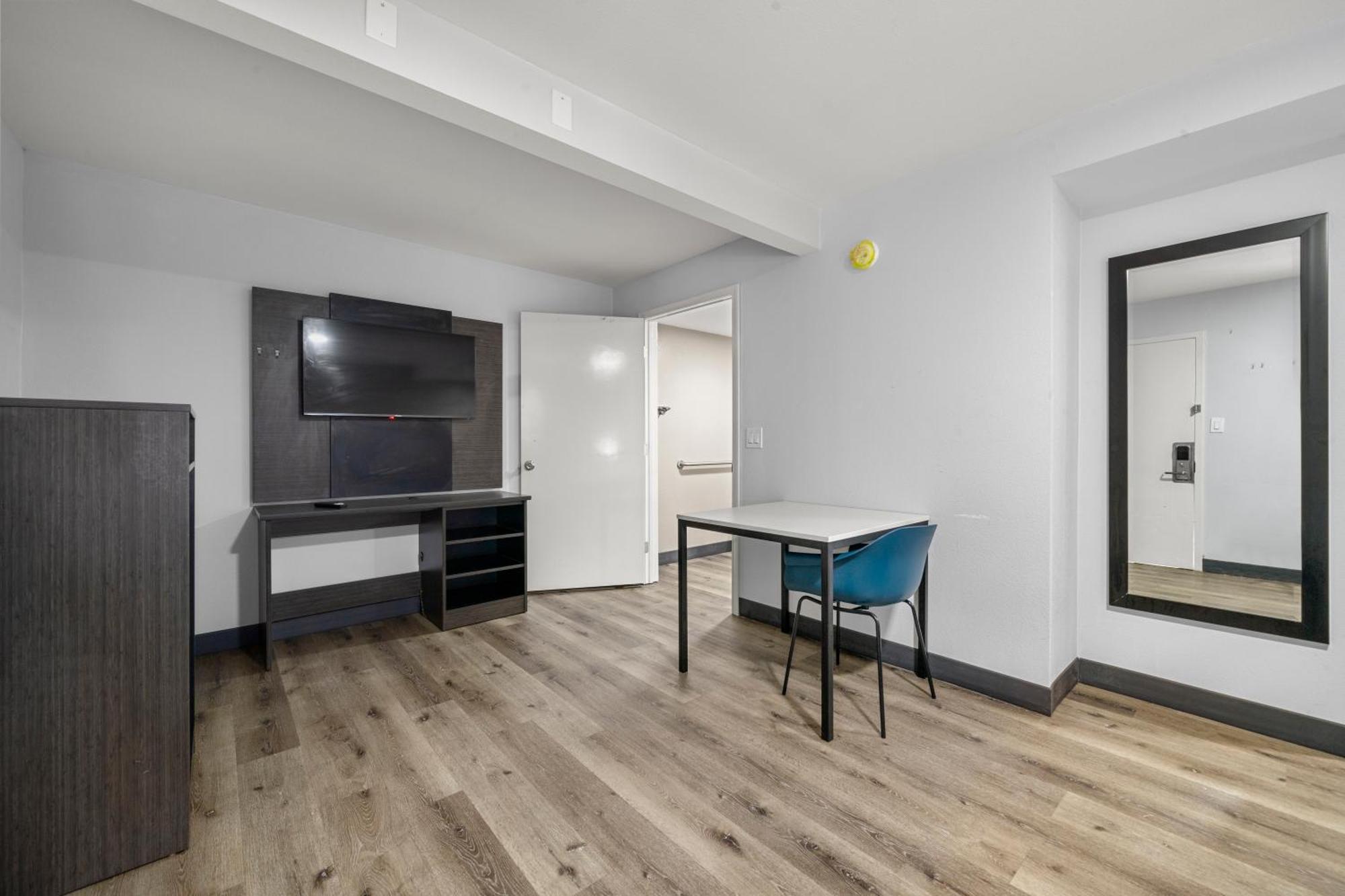 Efficiency Lodge Каролтън Екстериор снимка